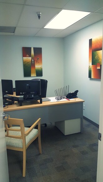 More Photos Of 2313 W Violet, Tampa Medical For Lease