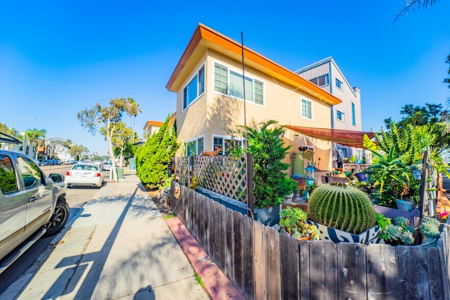 More Photos Of 2931 Mission Blvd, San Diego Apartments For Sale