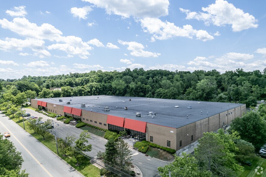 More Photos Of 400 Corporate Dr, Mahwah Manufacturing For Lease