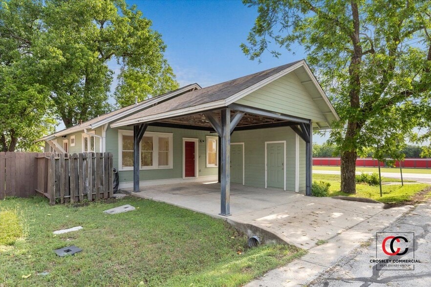 More Photos Of 205 S FM 1660, Hutto Office Residential For Sale