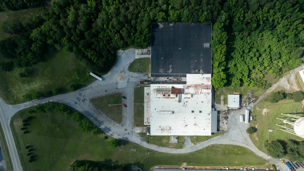 More Photos Of 584 Highway 28 S, Abbeville Warehouse For Lease