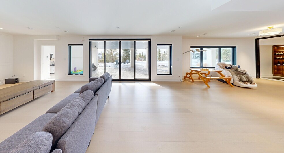 More Photos Of 136 River Heights Ln, Sturgeon County Multifamily For Sale