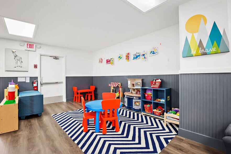 More Photos Of 3245 Executive Dr, Clearwater Daycare Center For Sale