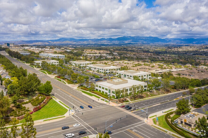 More Photos Of 26800 Aliso Viejo Pky, Aliso Viejo Office For Lease