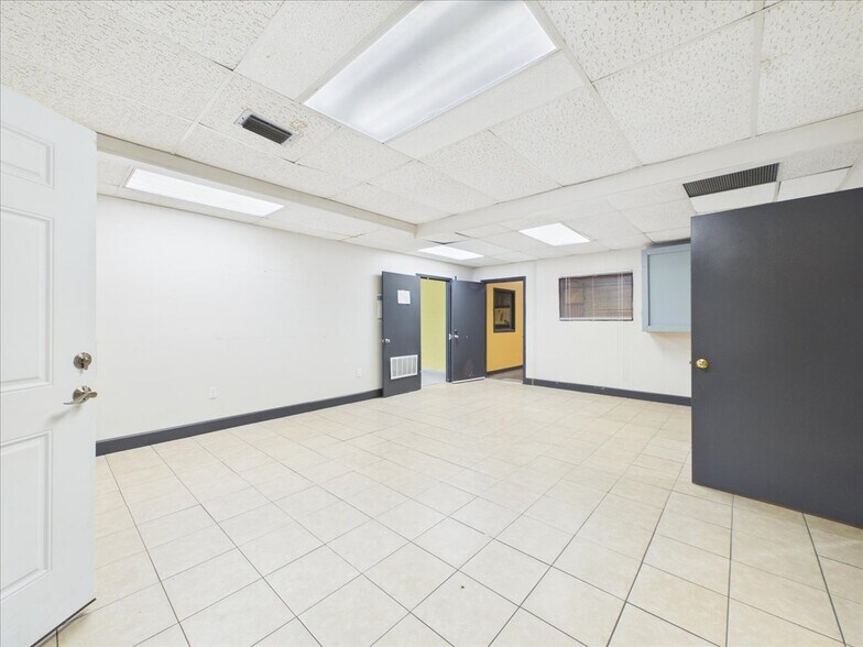 More Photos Of 607 Palm Ave, Palatka Flex For Sale