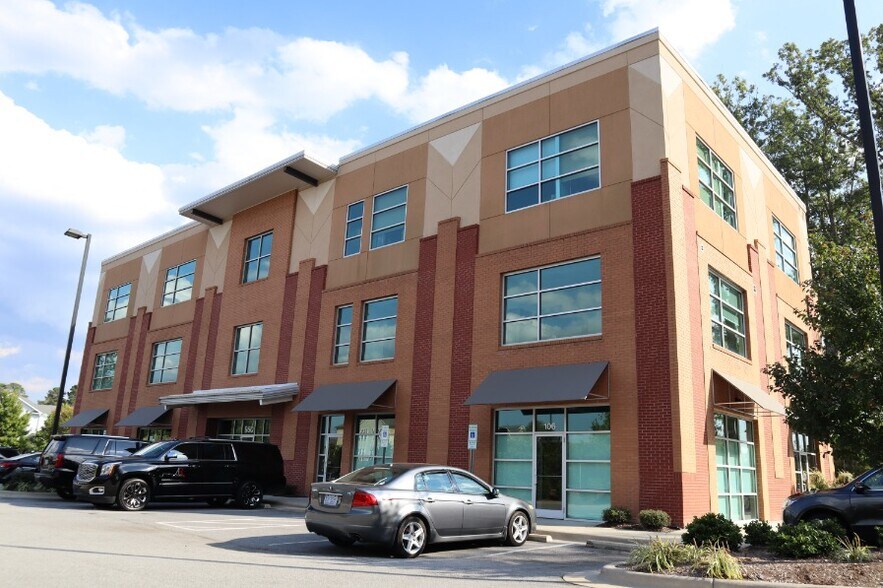 More Photos Of 950 Windy Rd, Apex Medical For Lease