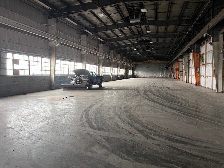 More Photos Of 2316 Jefferson St, Anderson Warehouse For Lease