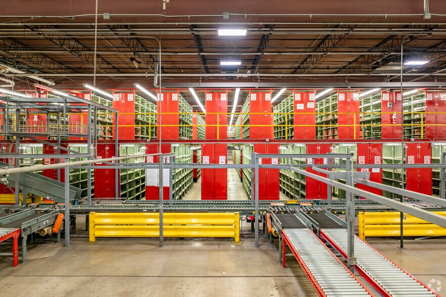 More Photos Of 3900 S Cicero Ave, Cicero Warehouse For Sale