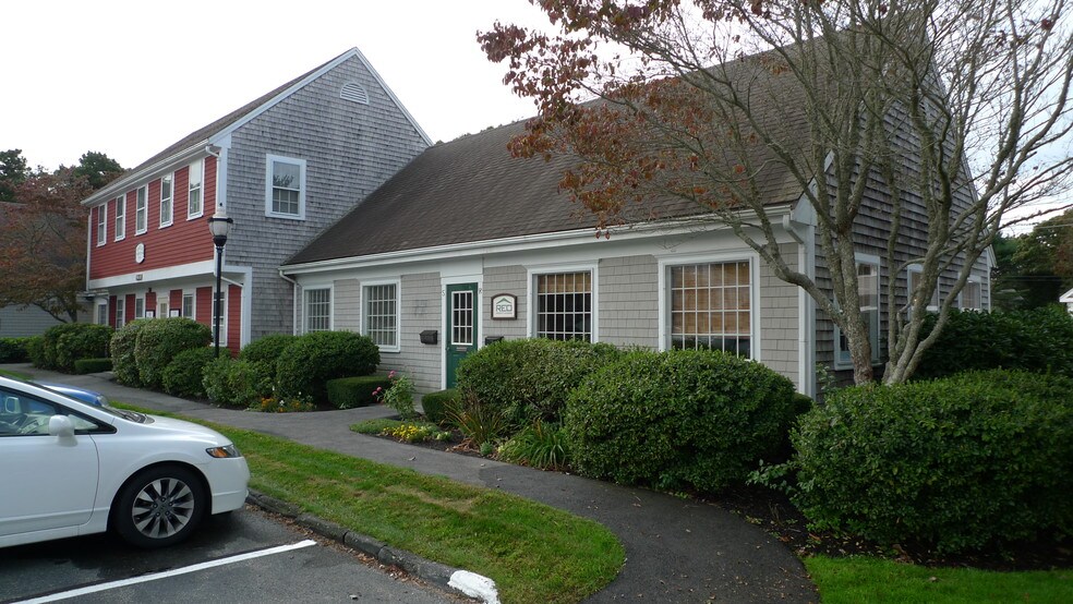 More Photos Of 923 Route 6A, Yarmouth Port Office For Lease