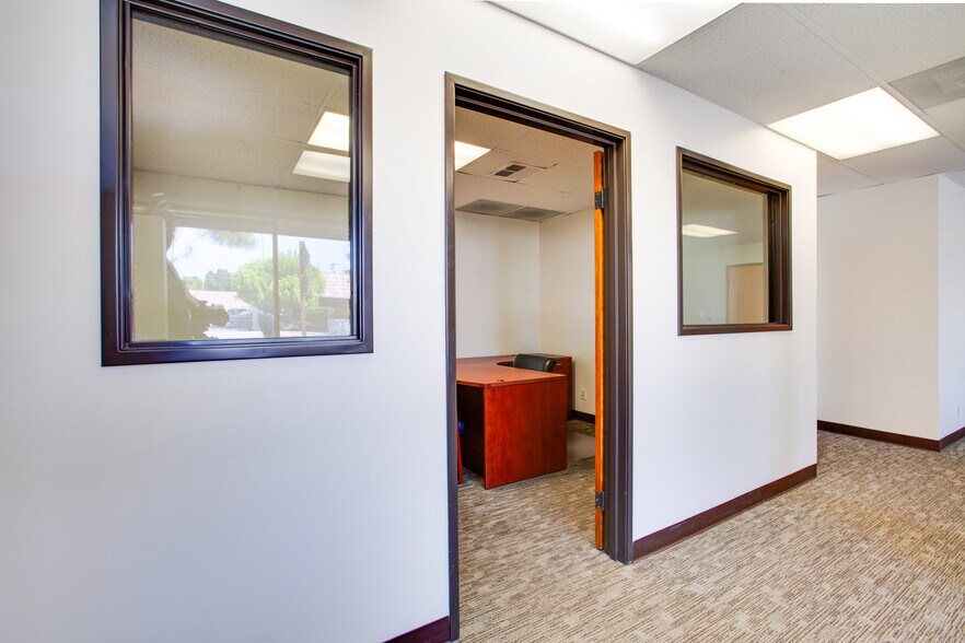 More Photos Of 440 Western Ave, Glendale Office For Lease