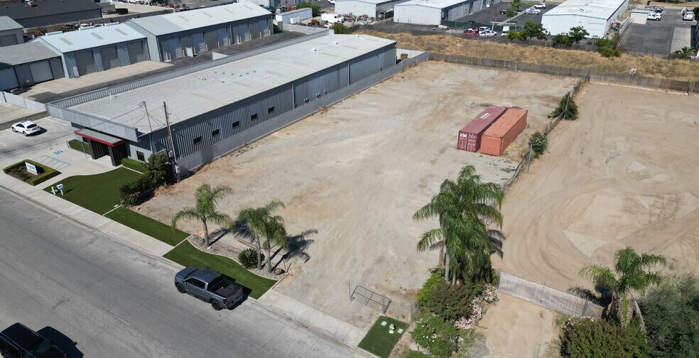 More Photos Of 1634 Art St, Bakersfield Land For Lease