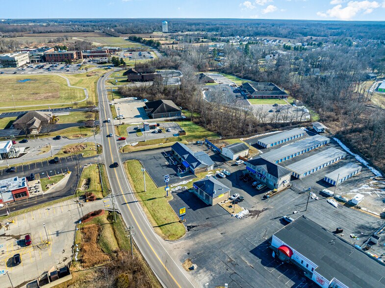 More Photos Of 1012 Hospital Dr, Batavia Auto Dealership For Lease