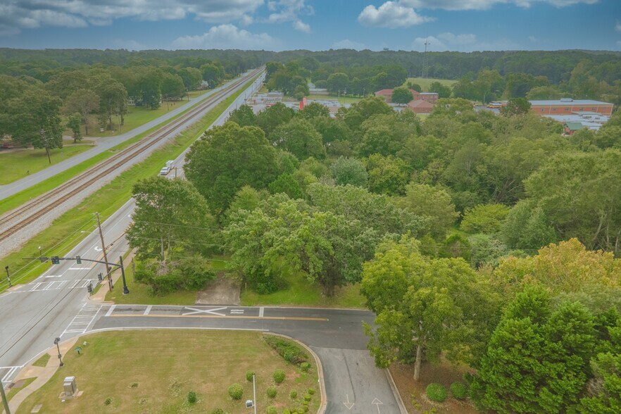 More Photos Of 0 6th St, Auburn Land For Sale