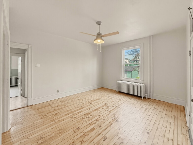 More Photos Of 414 Bucknell Ave, Johnstown Office For Lease