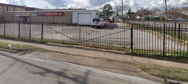 More Photos Of 4435 Airline Dr, Houston Warehouse For Lease