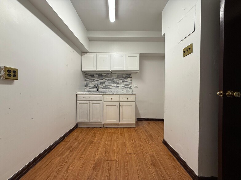 More Photos Of 160 Parkside Ave, Brooklyn Apartments For Lease