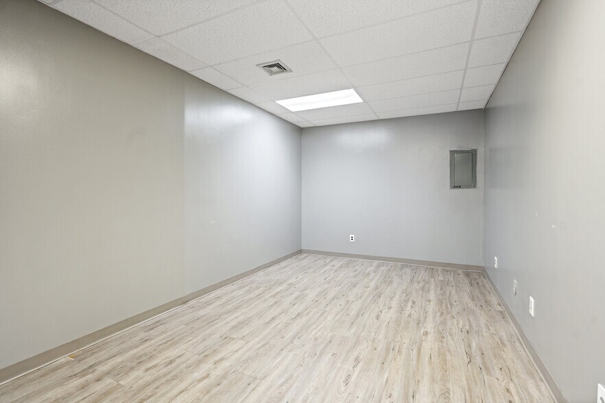 More Photos Of 510 Montauk Hwy, West Islip Office For Lease