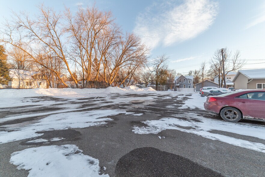 More Photos Of 605 Scott St, Wausau Office For Sale