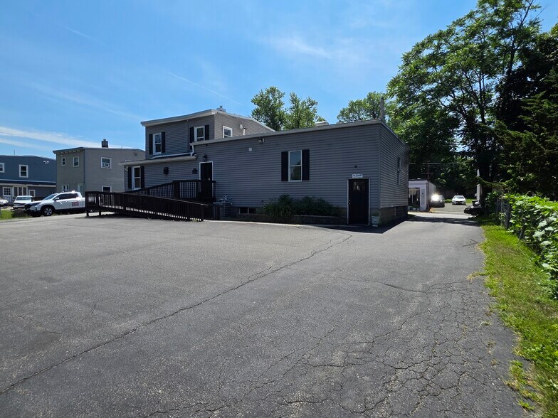 More Photos Of 45 Quassaick Ave, New Windsor Township Medical For Sale