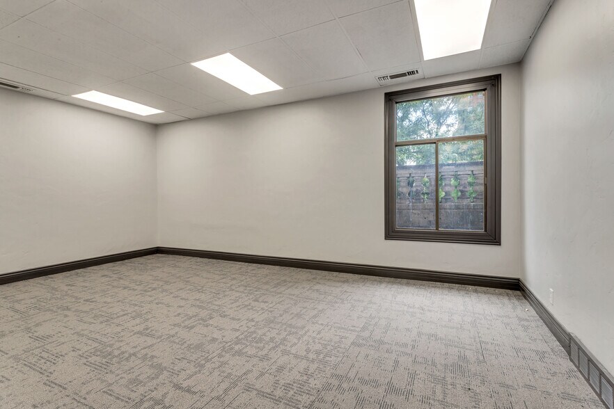 More Photos Of 2550 Washington Blvd, Ogden Office For Lease