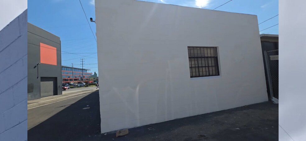 More Photos Of 8913 National Blvd, Los Angeles Manufacturing For Lease