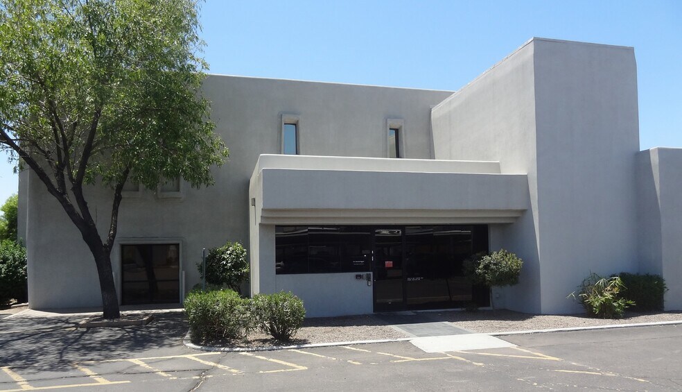 More Photos Of 2502 N Black Canyon Hwy, Phoenix Light Manufacturing For Lease