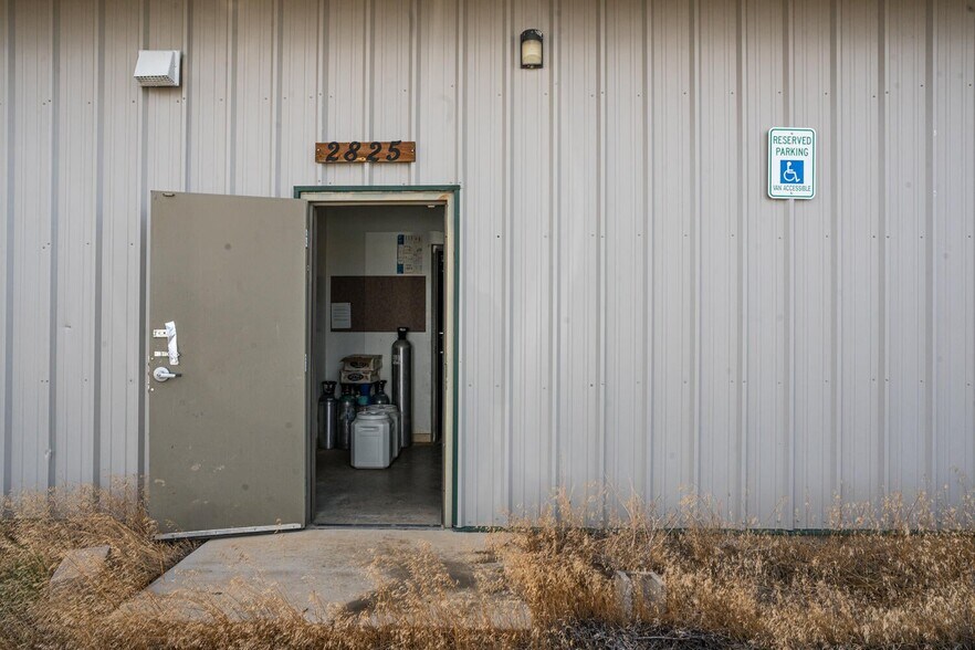 More Photos Of 2831 59th Ln, Boone Specialty For Sale