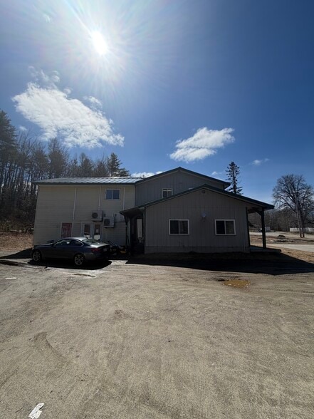 More Photos Of 82 Libby Hill Rd, Oakland General Retail For Sale