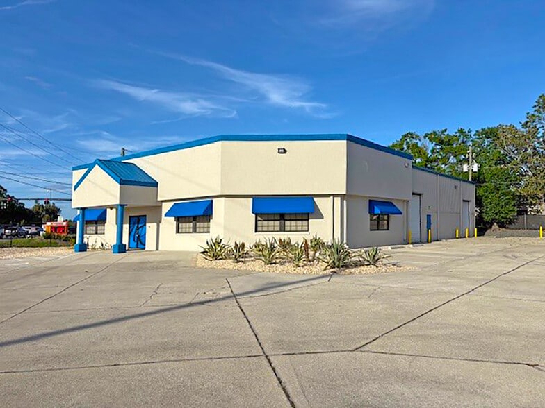 More Photos Of 30 Keyes Ct, Sanford Light Manufacturing For Sale