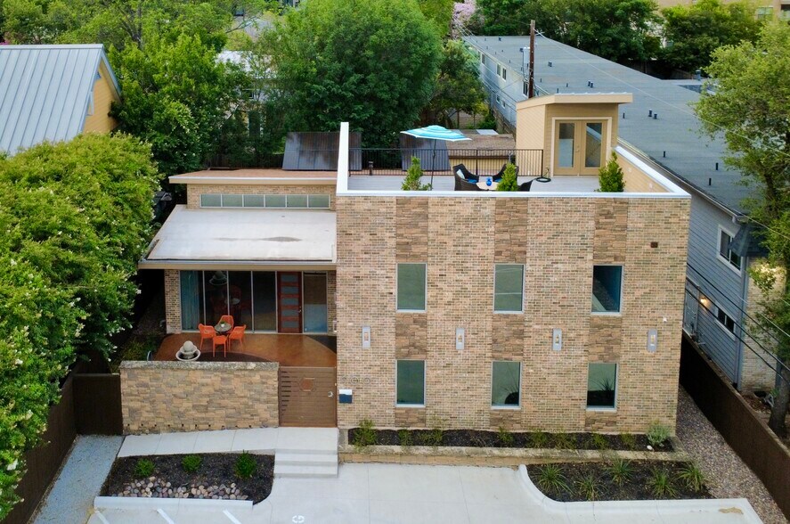 More Photos Of 900 W North Loop Blvd, Austin Loft Creative Space For Sale