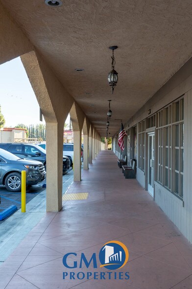 More Photos Of 15334 Whittier Blvd, Whittier Unknown For Lease