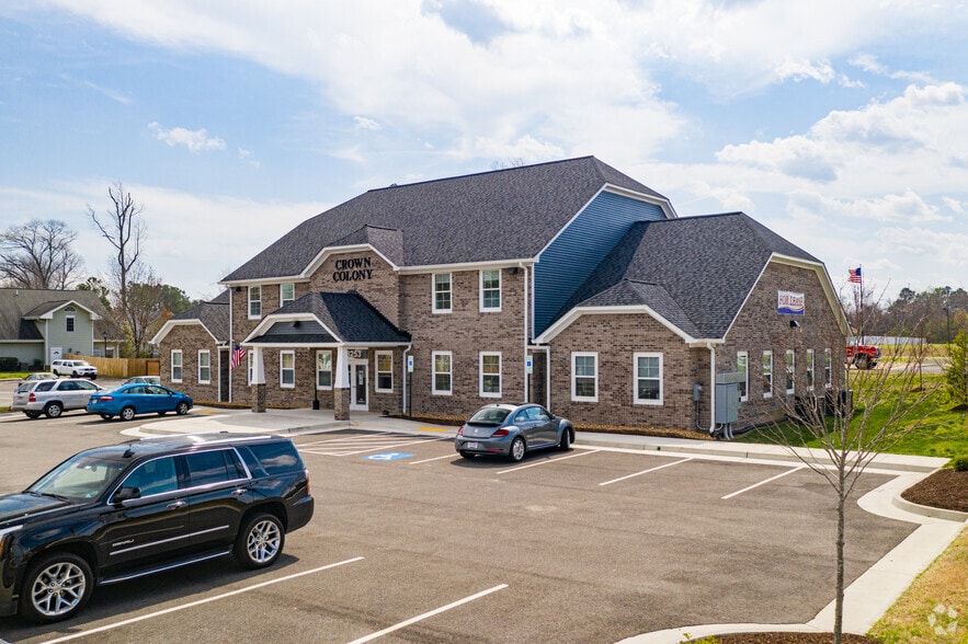 More Photos Of 8253 Crown Colony Pkwy, Mechanicsville Office For Lease