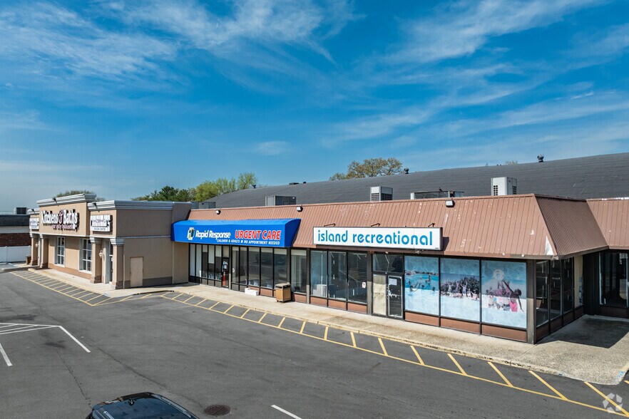 More Photos Of 600 Franklin Ave, Franklin Square General Retail For Sale