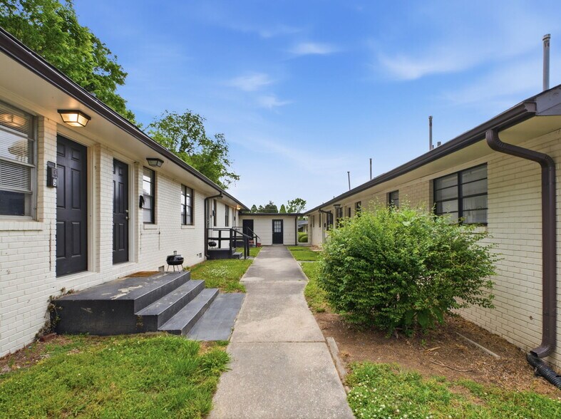 More Photos Of 306 N Jackson St, Salisbury Apartments For Sale