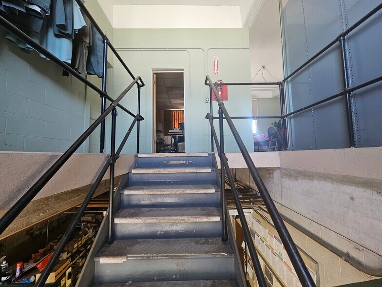 More Photos Of 173 Water St, Bridgeton Warehouse For Sale