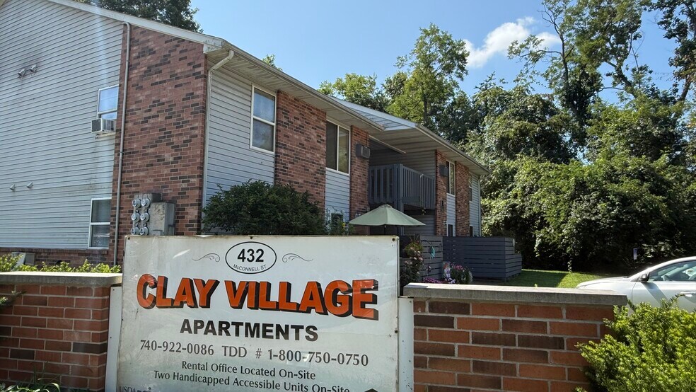 More Photos Of 432 McConnell St, Uhrichsville Apartments For Sale