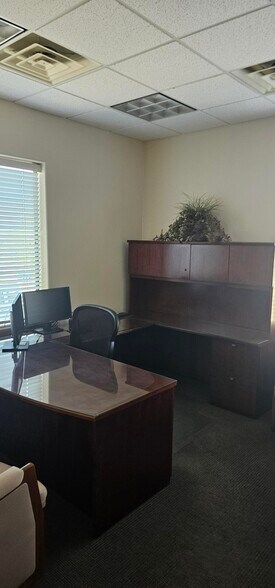 More Photos Of 7006 S Alton Way, Englewood Light Manufacturing For Lease