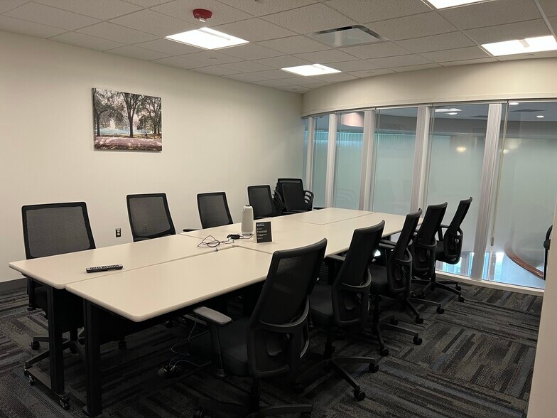 More Photos Of 138 River Rd, Andover Office For Lease