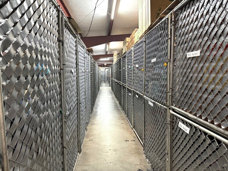 More Photos Of 102 James St, Venice Self Storage For Sale