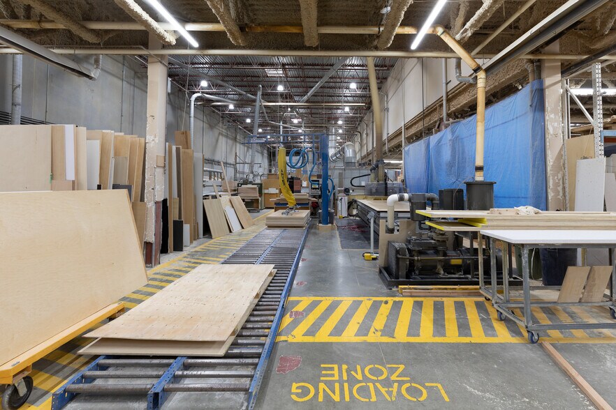 More Photos Of 30781 Simpson Rd, Abbotsford Warehouse For Lease