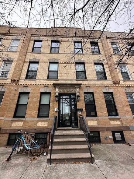 Primary Photo Of 3060 44th St, Astoria Multifamily For Sale