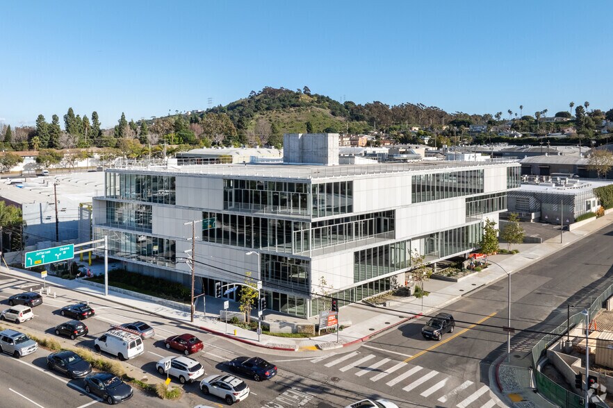 More Photos Of 5950 W Jefferson Blvd, Los Angeles Office For Sale