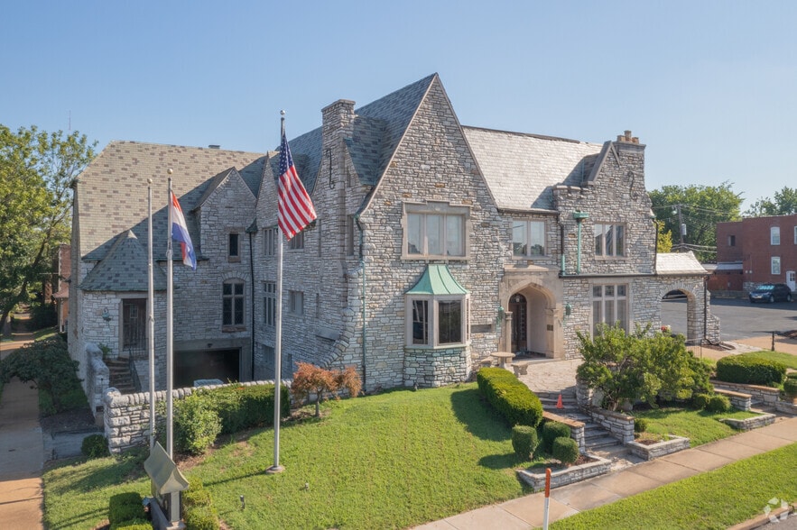 More Photos Of 6633 Clayton Rd, Clayton Religious Facility For Sale