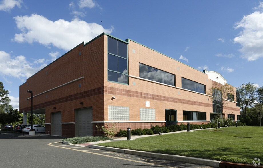 Primary Photo Of 192 Summerhill Rd, East Brunswick Office For Lease