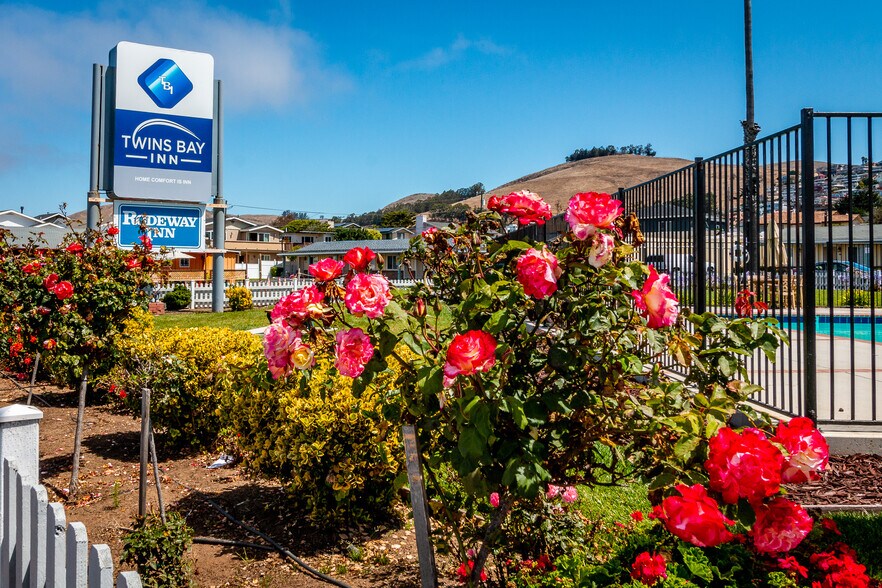 More Photos Of 2460 Main St, Morro Bay Hotel For Sale