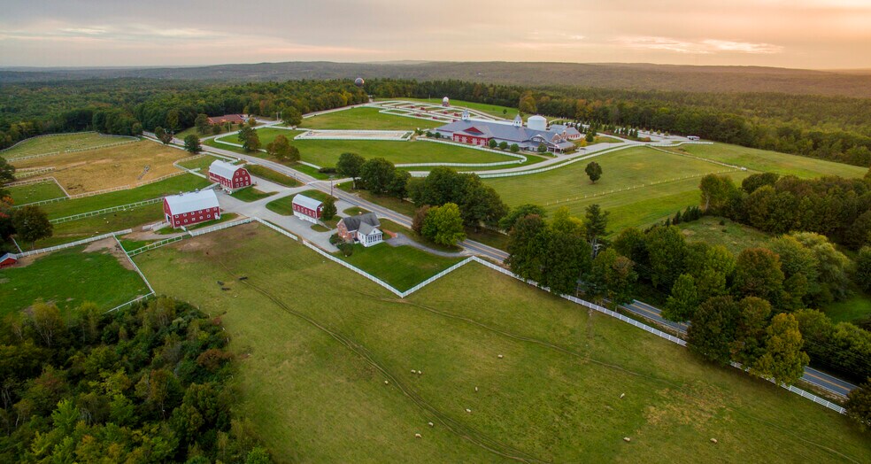 More Photos Of 16 Pineland, New Gloucester Office For Lease