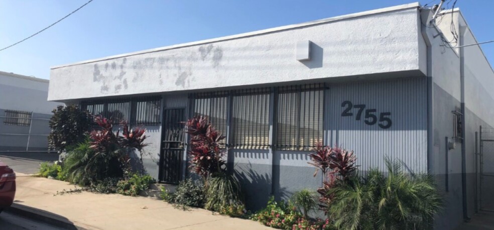 Primary Photo Of 2755 Gaviota Ave, Signal Hill Warehouse For Lease