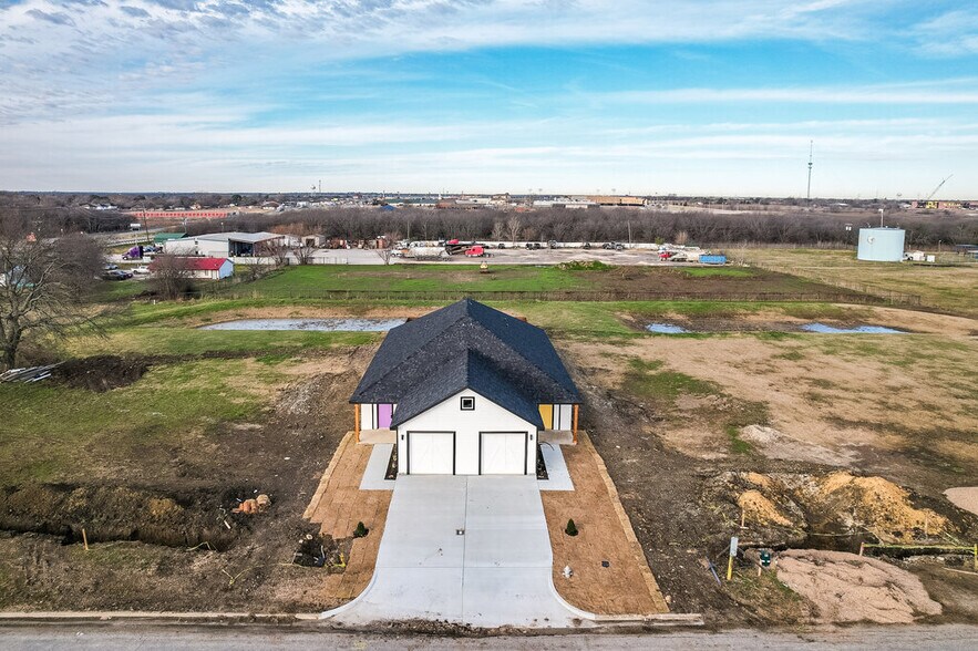 More Photos Of 1020 Burnett blvd, Alvarado Apartments For Sale