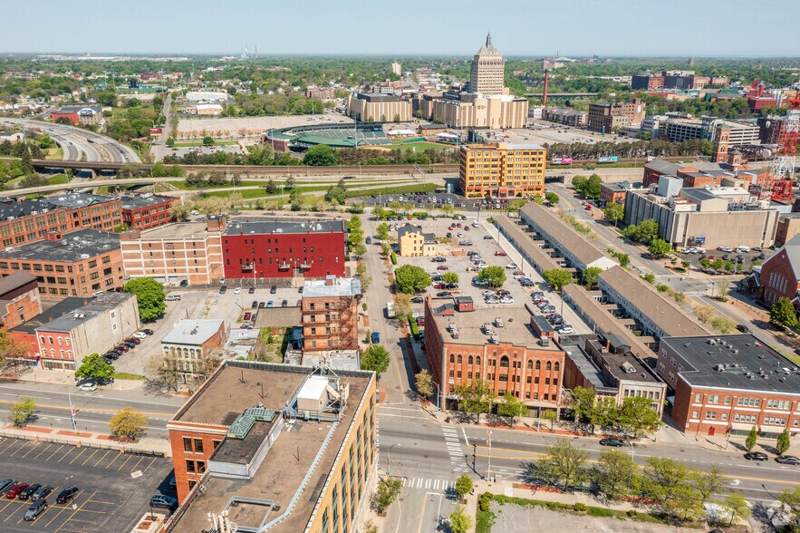 More Photos Of 130-140 W Main St, Rochester Office For Lease