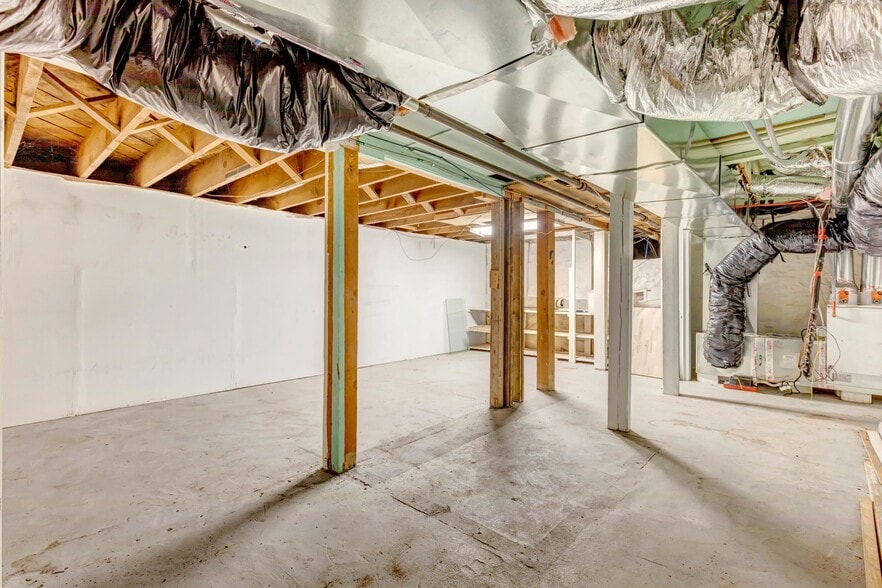 More Photos Of 1501 W Colorado Ave, Colorado Springs Storefront Retail Residential For Sale